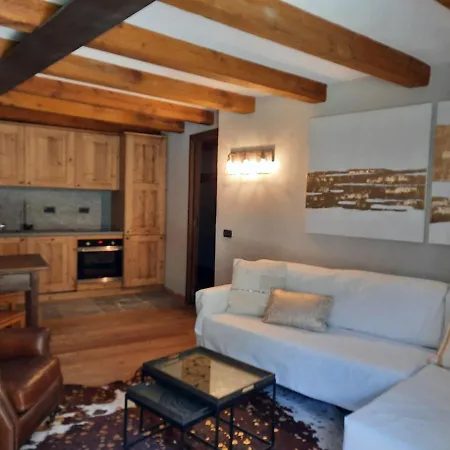 Derby Village Apartamento *