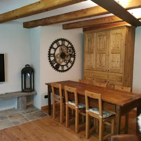 Derby Village * Villaret