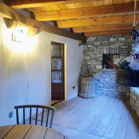 Derby Village * Villaret